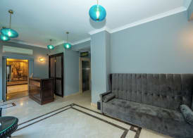 Raymond Blue Hotel 3