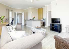 Bell Rosen Guest House 5