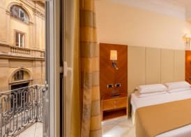 Suite Opera Rooms 5