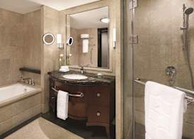 Shangri-La Jakarta 5