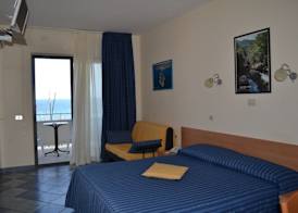 Hotel Jonic 4