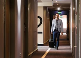 Best Western Plus Lakeside Hotel 5