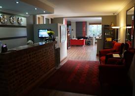 314 on Clark Guest House 3
