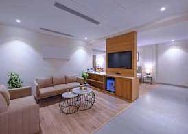 Royale Sarovar Portico Agra 5