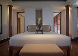 The Legian Seminyak, Bali 5