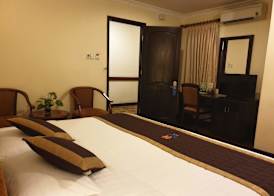 Huong Sen Hotel 5