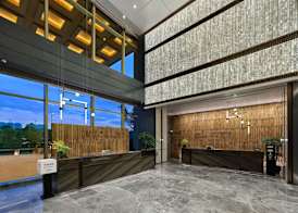 DoubleTree by Hilton Qidong 4
