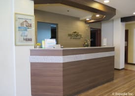 Microtel by Wyndham Batangas 2