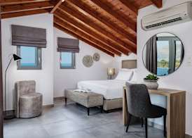 Quattro Luxury Boutique Suites 5