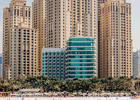 Hilton Dubai Jumeirah 3