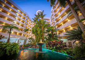 DoubleTree by Hilton Cairns 3