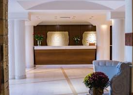 Crithoni's Paradise Hotel 5