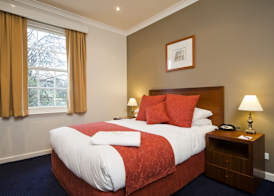 Mercure Canberra 3