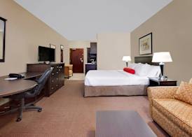 Ramada by Wyndham Camrose 3