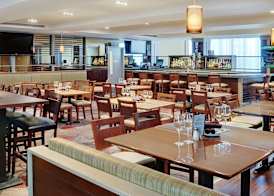 Allure Hotel & Conference Centre 5