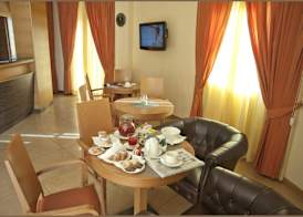 City Hotel 3