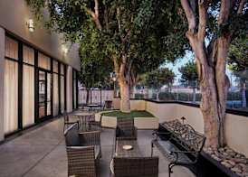 DoubleTree by Hilton Los Angeles - Norwalk 3