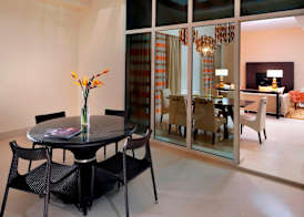 Marriott Executive Apartments Al Jaddaf, Dubai 4