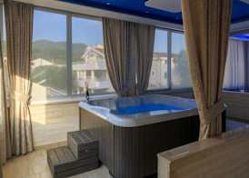 Hotel Maksim 5