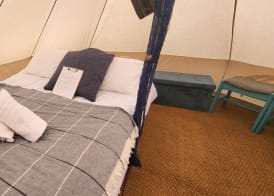 Campsite - The Ring Pub Glamping Pods 5
