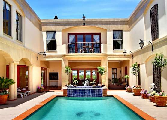 Casa Mia Guesthouse 1
