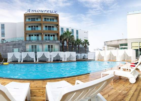 Amoureux Resort 1