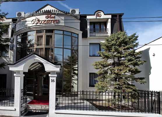 Garni Hotel Vozarev 1