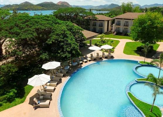 Bacau Bay Resort Coron 1