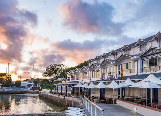 Simon's Town Quayside Hotel 1