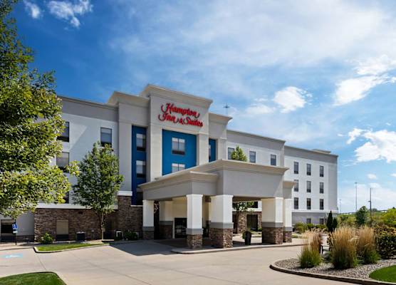 Hampton Inn & Suites Canton 1