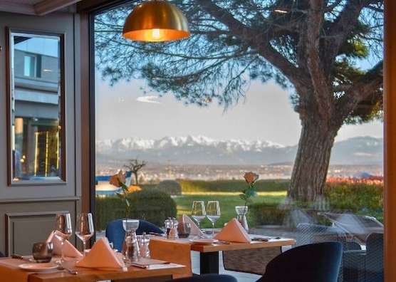 Everness Hotel & Resort 1
