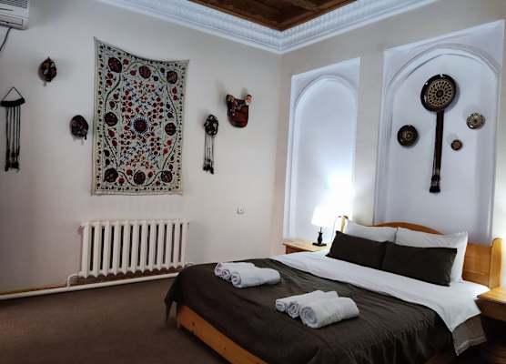 Ziyobaxsh Hotel 1