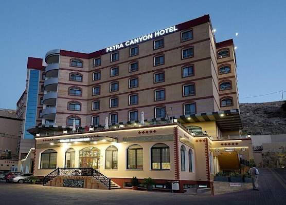 Petra Canyon Hotel 1