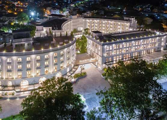 Silk Path Grand Hue Hotel 1