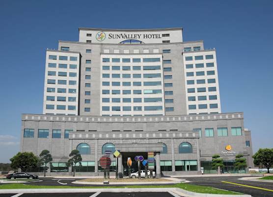 Sun Valley Hotel 1