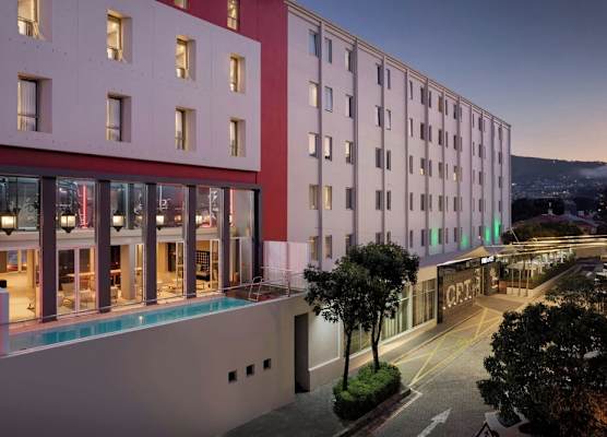 Protea Hotel Fire & Ice by Marriott Cape Town 1