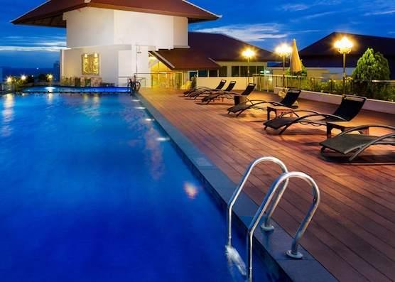 Aiyara Grand Hotel 1