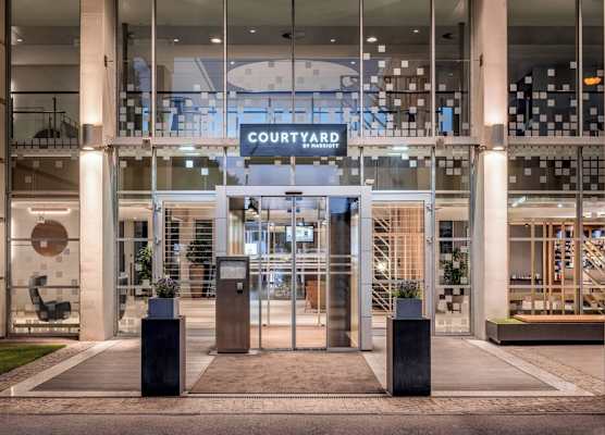 Courtyard by Marriott Linz 1