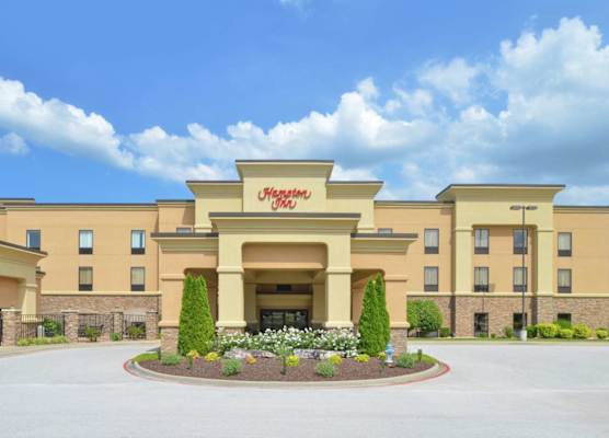 Hampton Inn Harrison 1