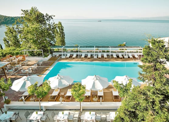 Atrium Hotel 1