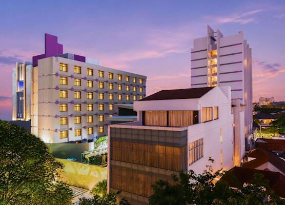 Mercure Surabaya Grand Mirama 1