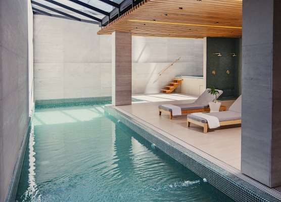 Met Hotel 1