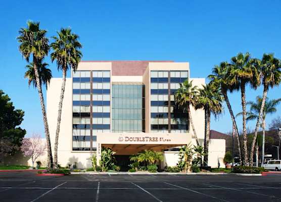 DoubleTree by Hilton Fresno Convention Center 1