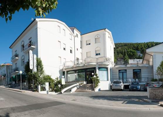 Hotel Fini 1
