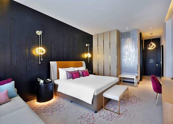 AlRayyan Hotel Doha, Curio Collection by Hilton 1