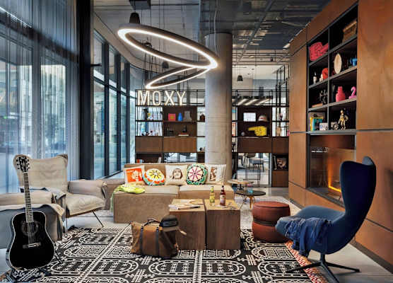 Moxy Kaunas Center 1