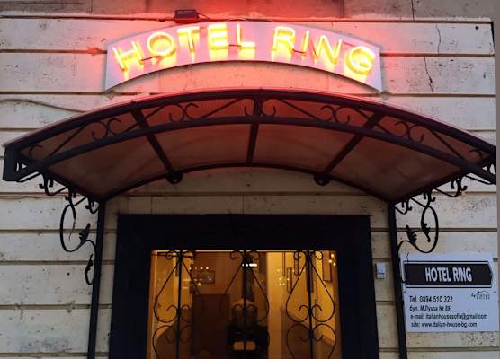Hotello 1