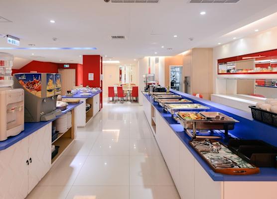 i-Deal Hotel 1