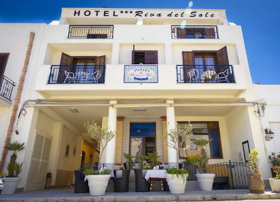 Hotel Riva Del Sole 1