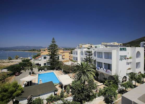 Kyparissia Beach Hotel 1